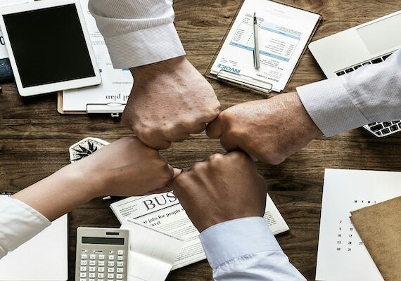 Mise en relation avec partenaires